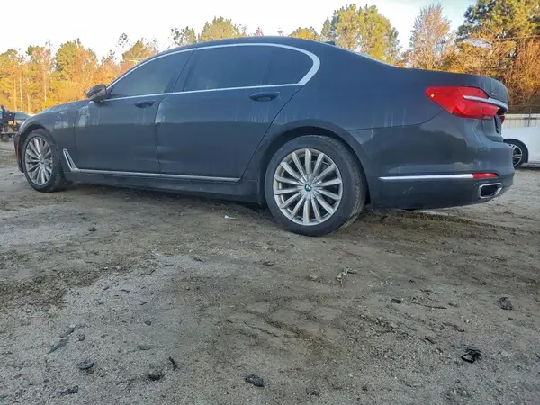 WBA7E4C59HGU99492 2017 BMW 7ER - Image 2
