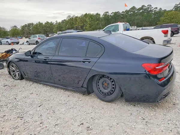 WBA7E4C59JGV23635 2018 BMW 7ER - Image 2