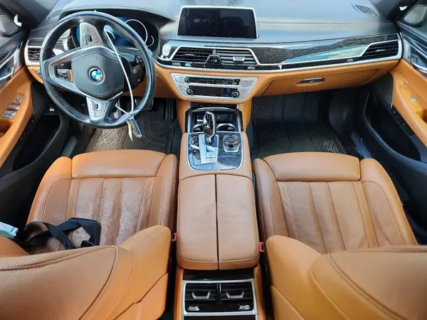 WBA7E4C59KGV28271 2019 BMW 7ER - Image 8