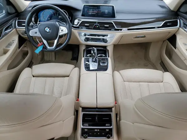 WBA7E4C59KGV28870 2019 BMW 7ER - Image 8