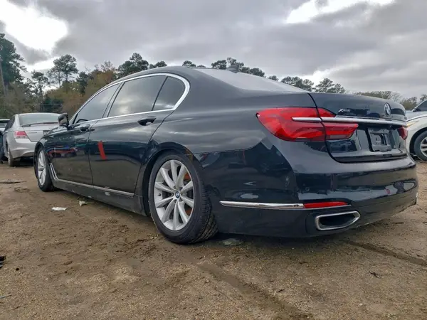 WBA7E4C59KGV70097 2019 BMW 7ER - Image 2