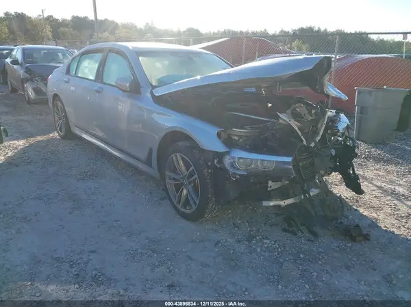 WBA7E4C59KGV70505 2019 BMW 7ER - Image 1