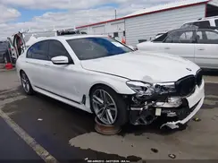 WBA7E4C5XJGV24146 2018 BMW 7ER