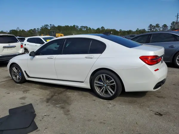 WBA7E4C5XKGV71047 2019 BMW 7ER - Image 2
