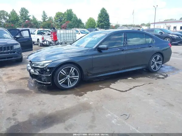 WBA7F0C30HGM21607 2017 BMW 7ER - Image 2