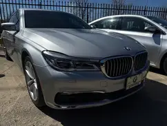 WBA7F0C31HGM21647 2017 BMW 7ER