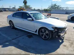 WBA7F0C31HGM21700 2017 BMW 7ER