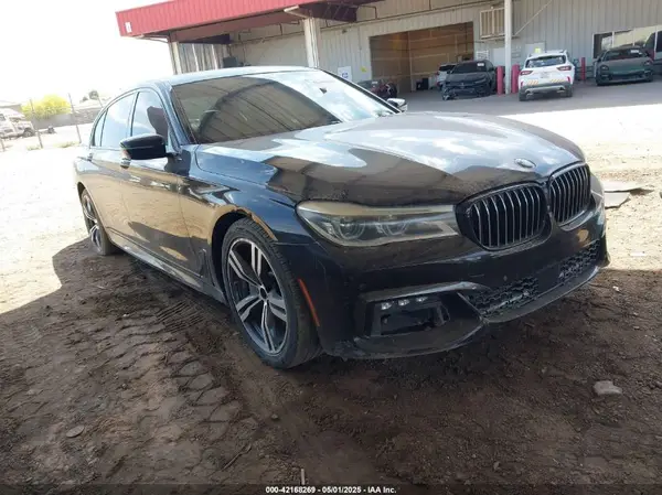 WBA7F0C31HGM21857 2017 BMW 7ER - Image 1