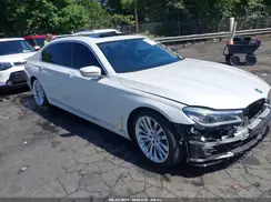 WBA7F0C31HGM22037 2017 BMW 7ER