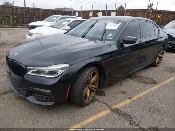 WBA7F0C32HGM21544 2017 BMW 7ER - Image 2