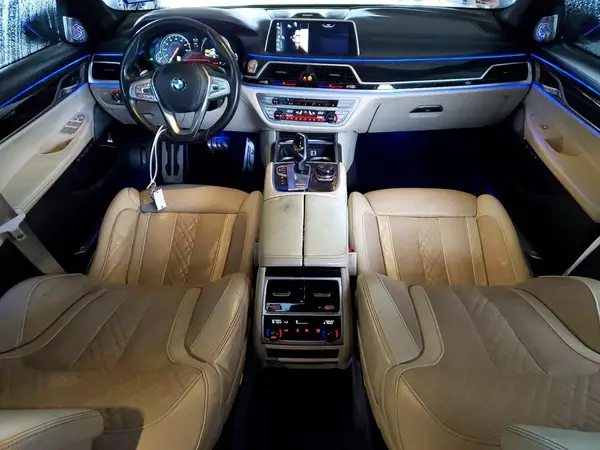 WBA7F0C32HGM21589 2017 BMW 7ER - Image 8