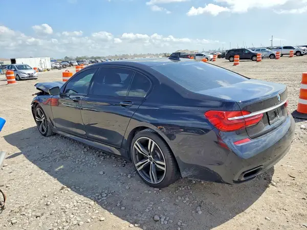 WBA7F0C32HGM22189 2017 BMW 7ER - Image 2