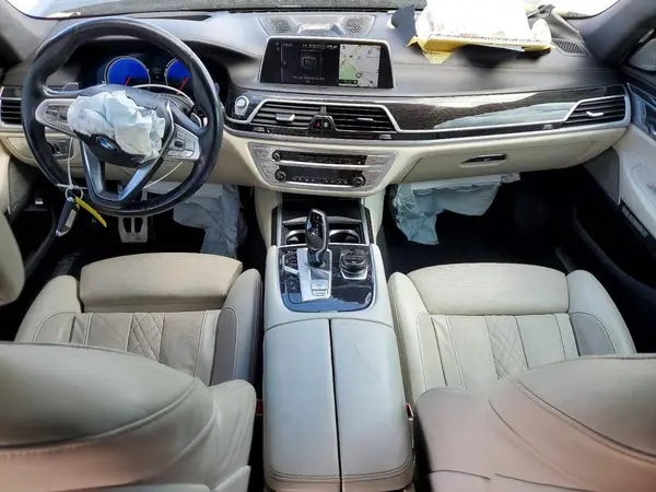 WBA7F0C32HGM22189 2017 BMW 7ER - Image 8