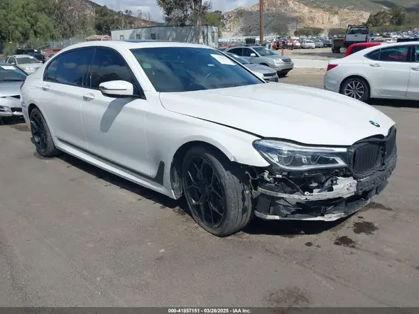 WBA7F0C32HGM22273 2017 BMW 7ER - Image 1