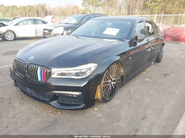 WBA7F0C33HGM22086 2017 BMW 7ER - Image 2