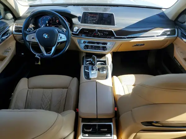 WBA7F0C35HGM21585 2017 BMW 7ER - Image 8
