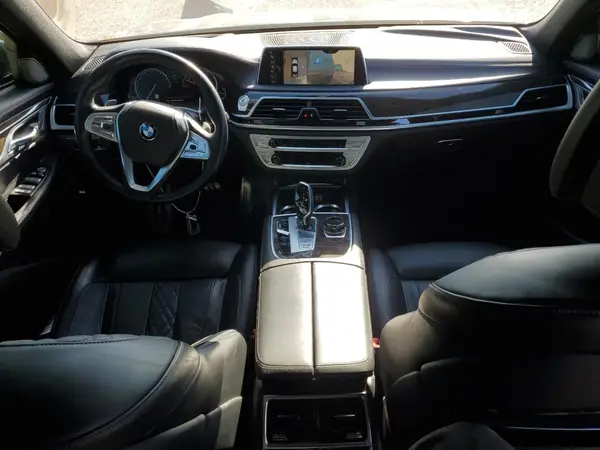 WBA7F0C36HGM22115 2017 BMW 7ER - Image 8