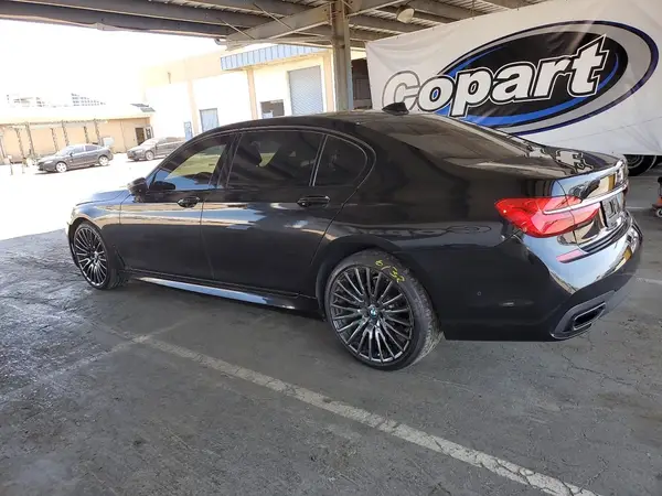 WBA7F0C37HGM21894 2017 BMW 7ER - Image 2