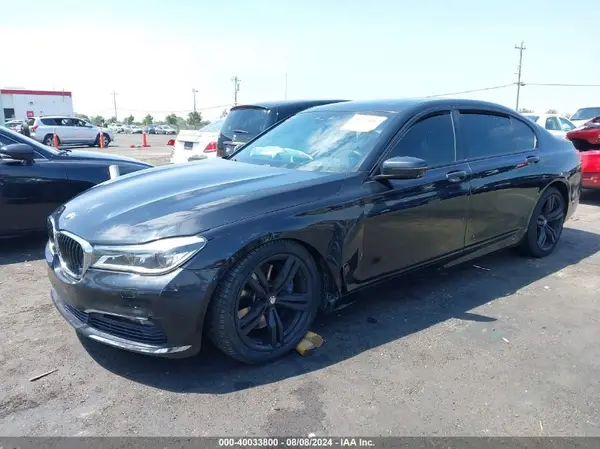 WBA7F0C37HGM22205 2017 BMW 7ER - Image 2