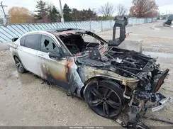 WBA7F0C38HGM21497 2017 BMW 7ER