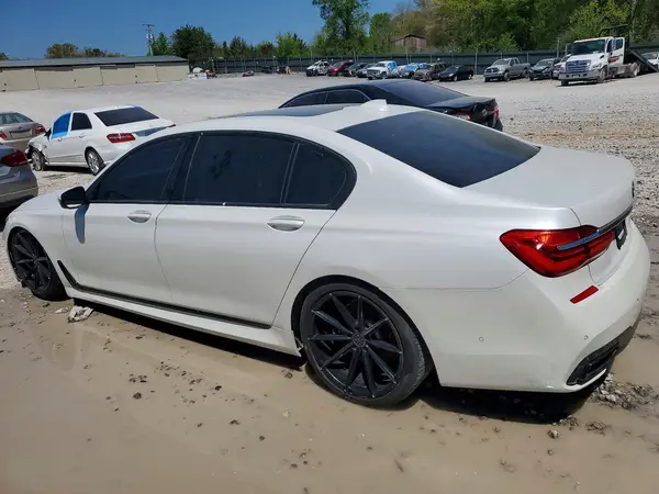 WBA7F0C38HGM21676 2017 BMW 7ER - Image 2