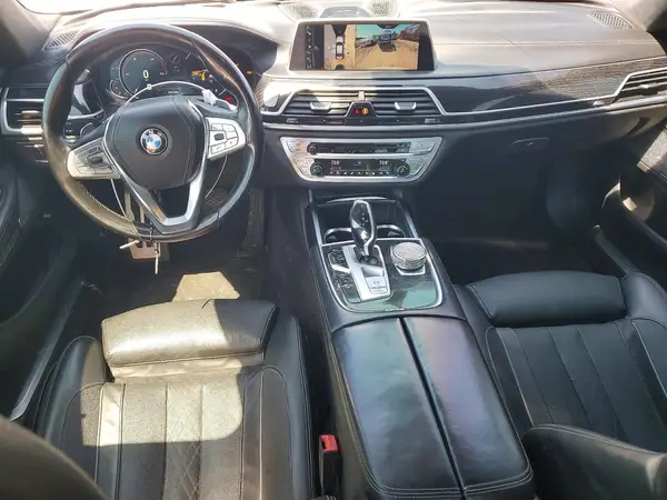 WBA7F0C38HGM21676 2017 BMW 7ER - Image 8