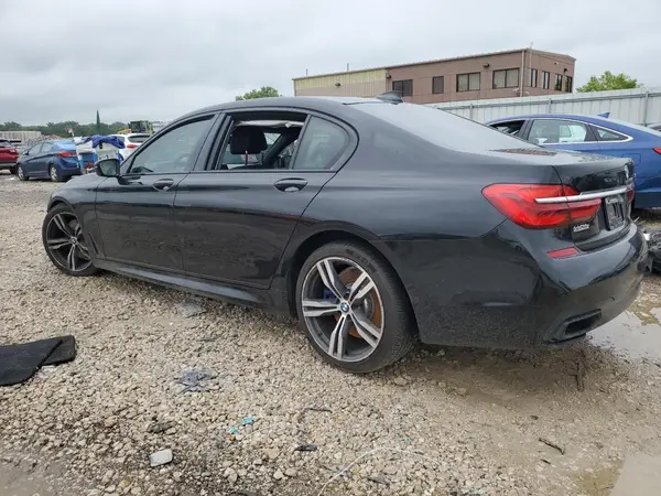 WBA7F0C39HGM21864 2017 BMW 7ER - Image 2