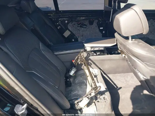 WBA7F0C3XHGM21548 2017 BMW 7ER - Image 8