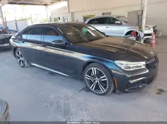 WBA7F0C3XHGM22215 2017 BMW 7ER