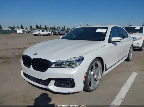 WBA7F0C50HGM20989 2017 BMW 7ER - Image 2