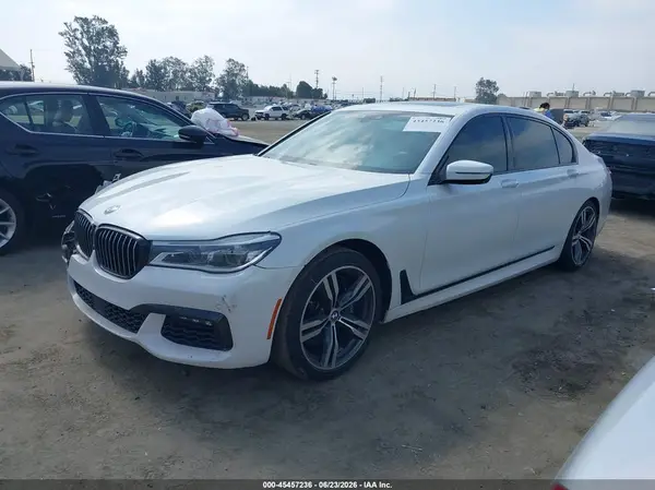 WBA7F0C50HGM21320 2017 BMW 7ER - Image 2