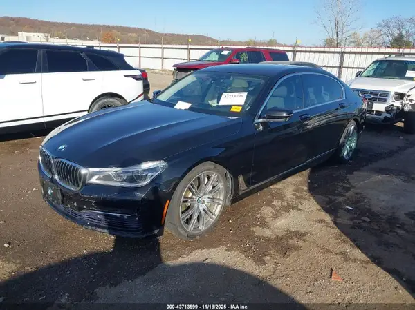 WBA7F0C50HGM21415 2017 BMW 7ER - Image 2