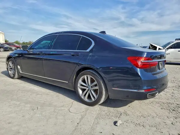 WBA7F0C50JGM23428 2018 BMW 7ER - Image 2