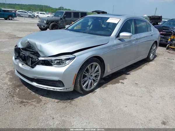 WBA7F0C50KGM25875 2019 BMW 7ER - Image 2