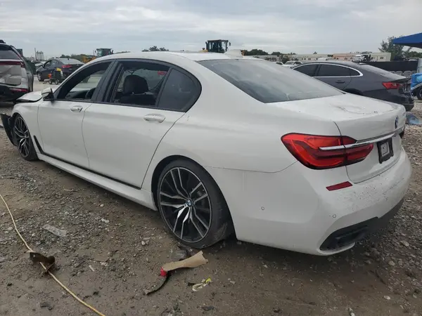 WBA7F0C51GGL99309 2016 BMW 7ER - Image 2