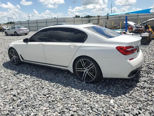 WBA7F0C51GGM20434 2016 BMW 7ER - Image 2