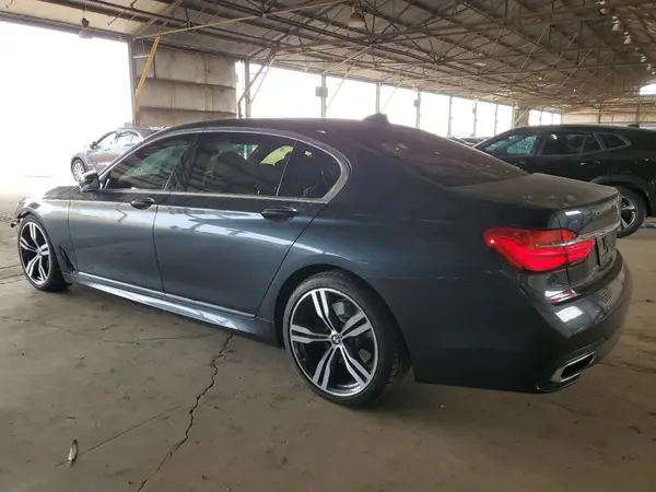 WBA7F0C51HGM21410 2017 BMW 7ER - Image 2