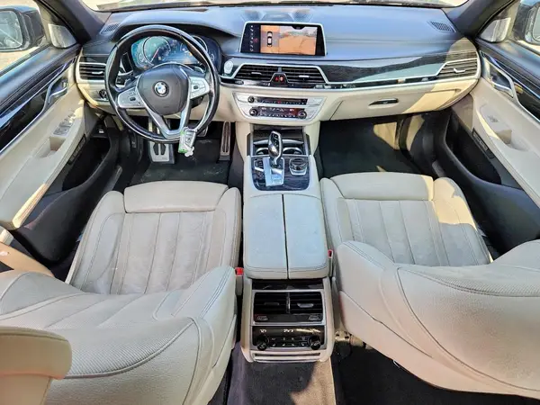 WBA7F0C51JGM23843 2018 BMW 7ER - Image 8