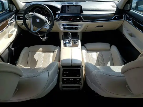 WBA7F0C52HGM21173 2017 BMW 7ER - Image 8