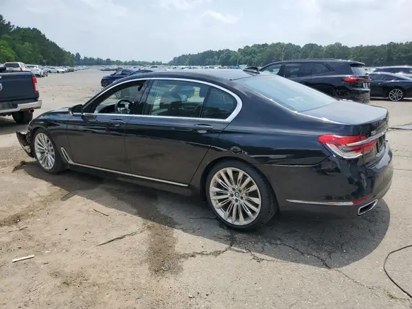 WBA7F0C52HGM21318 2017 BMW 7ER - Image 2