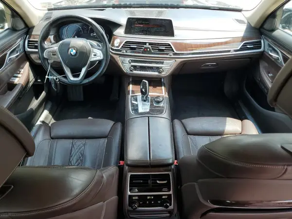 WBA7F0C52HGM21318 2017 BMW 7ER - Image 8