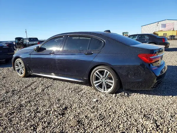 WBA7F0C52JGM22507 2018 BMW 7ER - Image 2