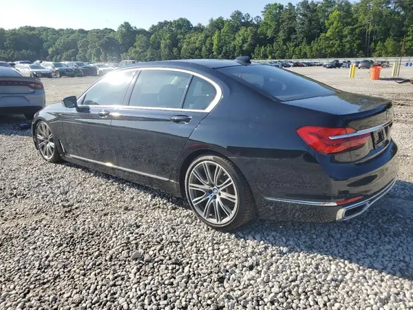 WBA7F0C52JGM24063 2018 BMW 7ER - Image 2