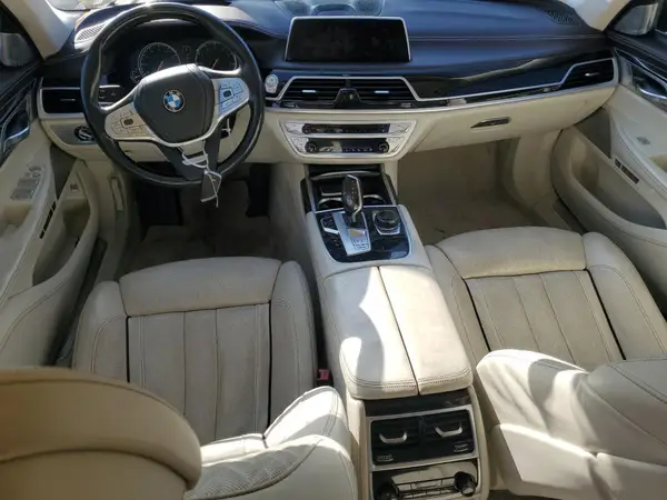WBA7F0C52JGM24063 2018 BMW 7ER - Image 8