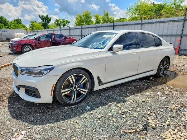 WBA7F0C52JGM24094 2018 BMW 7ER - Image 1