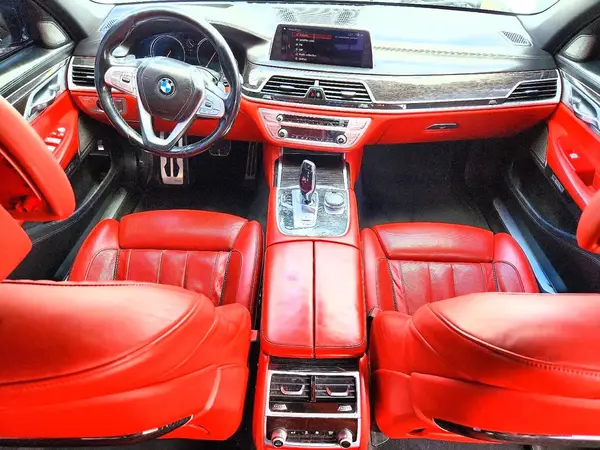 WBA7F0C52JGM24094 2018 BMW 7ER - Image 8