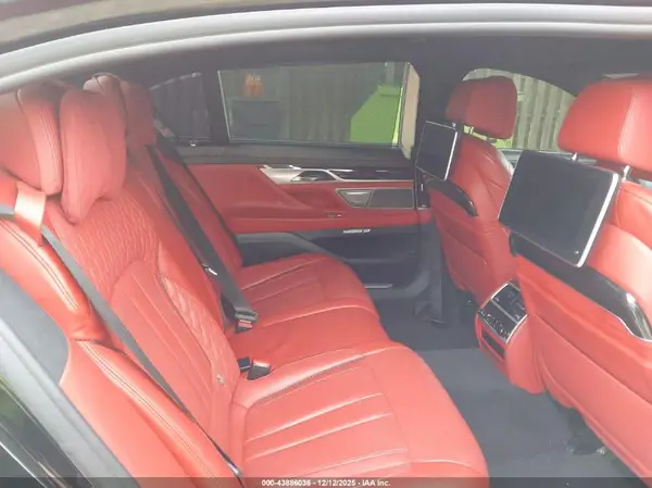 WBA7F0C52JGM24158 2018 BMW 7ER - Image 8