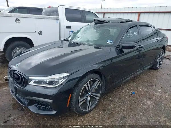 WBA7F0C52KGM24369 2019 BMW 7ER - Image 2
