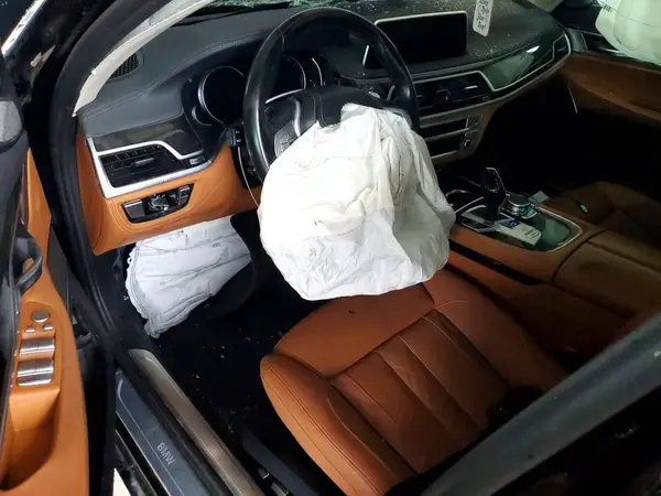 WBA7F0C52KGM24680 2019 BMW 7ER - Image 8