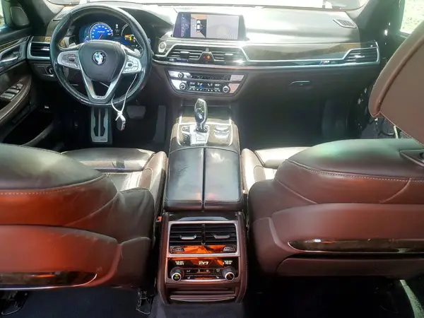 WBA7F0C53GGM20385 2016 BMW 7ER - Image 8